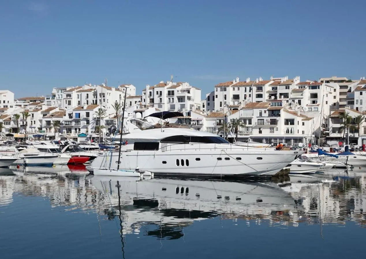 Dn11-2 Bedroom Apartment Close To Puerto Banus Marbella