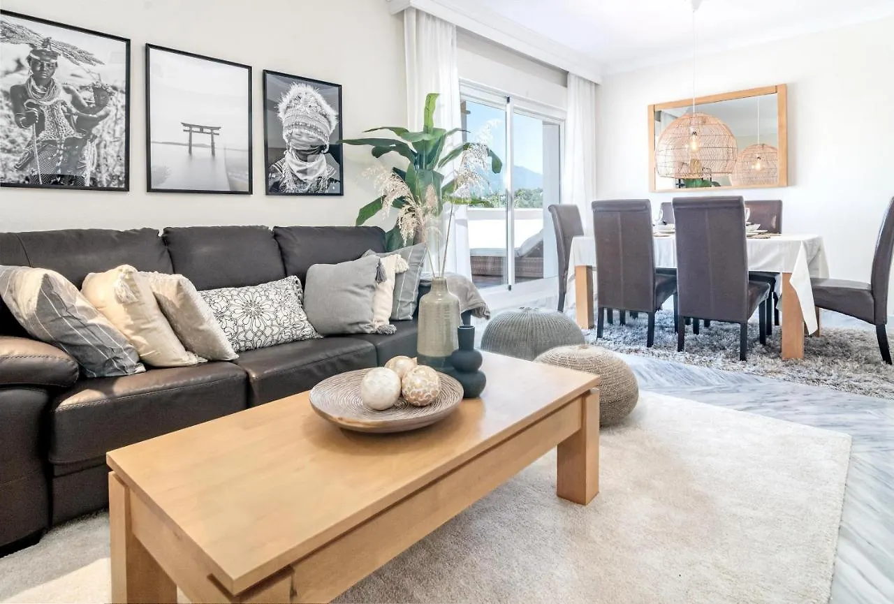 Dn11-2 Bedroom Apartment Close To Puerto Banus Marbella