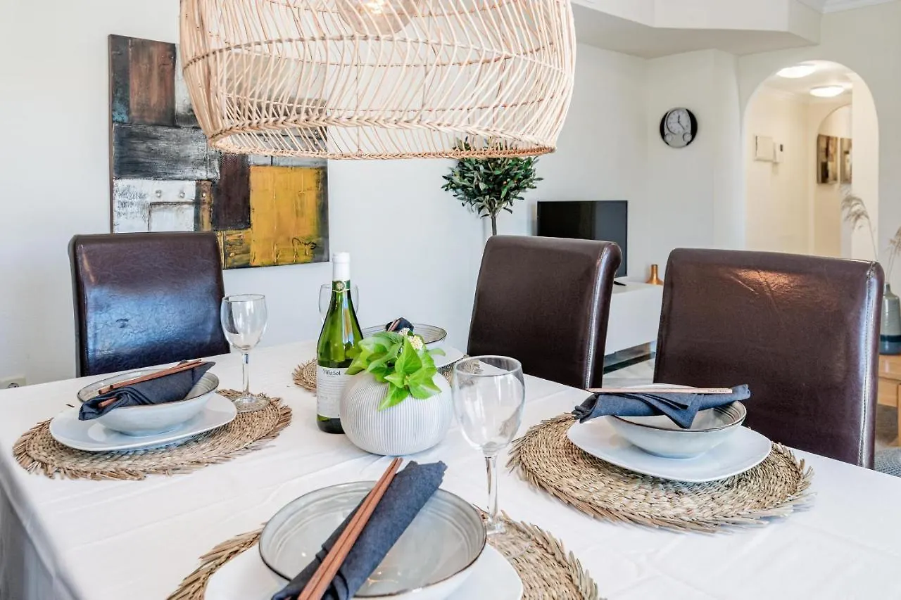 Dn11-2 Bedroom Apartment Close To Puerto Banus Marbella