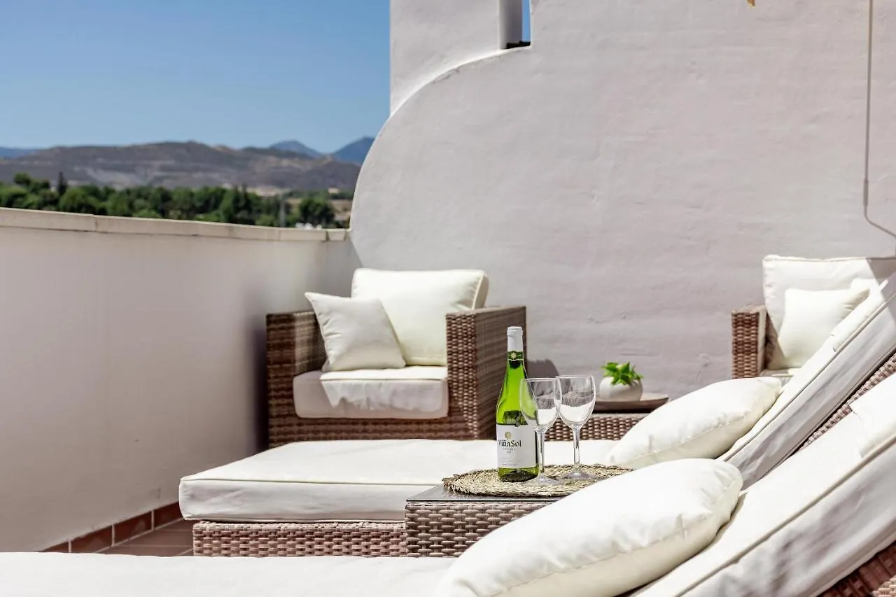 Dn11-2 Bedroom Apartment Close To Puerto Banus Marbella Spain