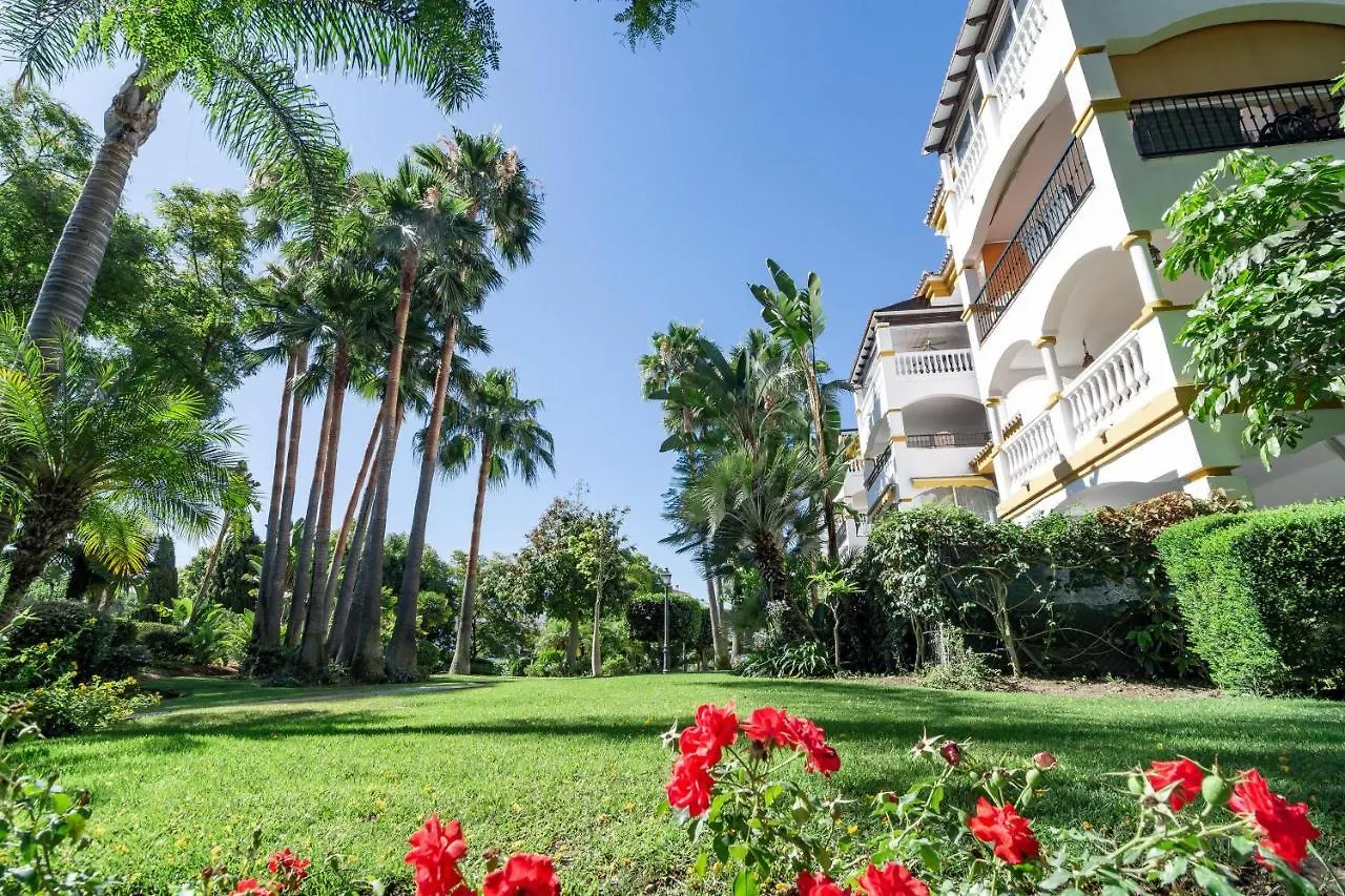 Dn11-2 Bedroom Apartment Close To Puerto Banus Marbella Spain
